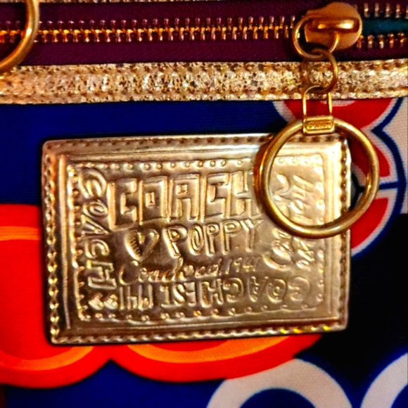 Purse - Picture 1 of 10